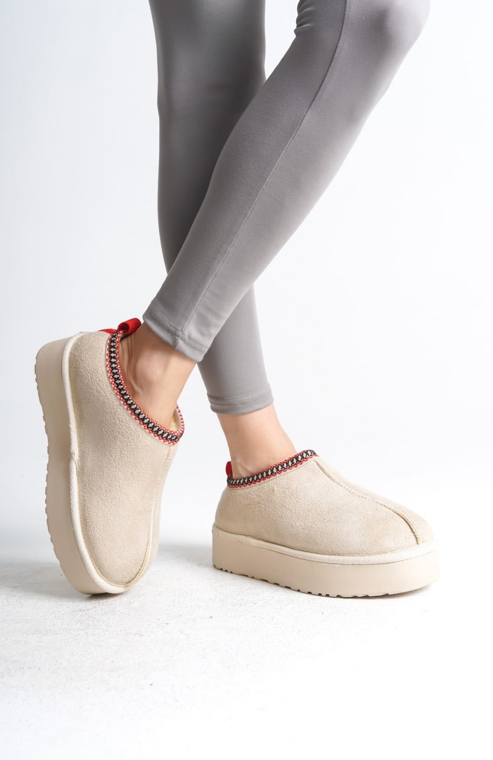 LEILA Bağcıksız Düz ve Kalın Taban İçi Kürklü Kısa Süet Kadın Bot  CKT - Krem Somersan Giyim | Kadın, Erkek ve Çocuk Moda