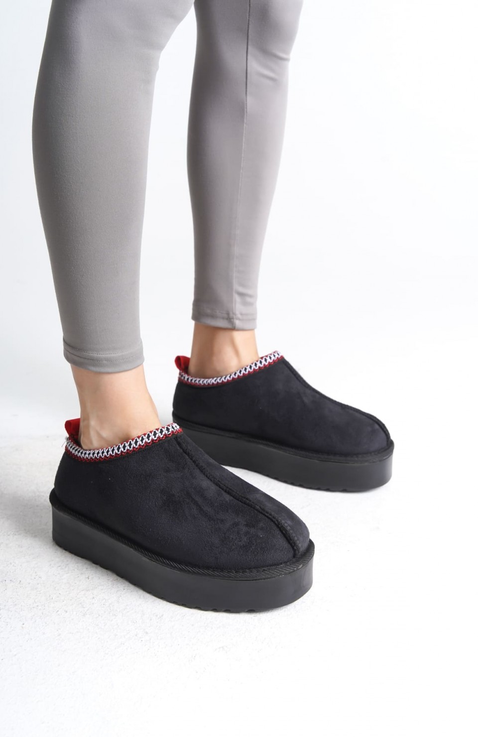 LEILA Bağcıksız Düz ve Kalın Taban İçi Kürklü Kısa Süet Kadın Bot  SST - Siyah Somersan Giyim | Kadın, Erkek ve Çocuk Moda