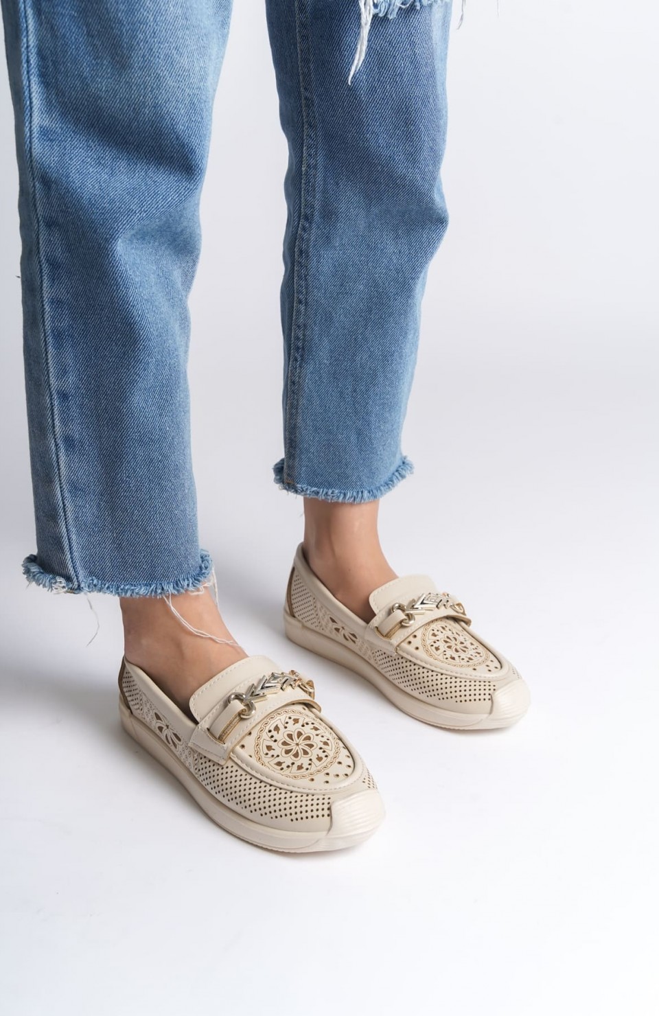 LILY Bağcıksız Ortopedik Rahat Taban Çiçek Desenli Kadın Babet Ayakkabı CKT - Krem Somersan Giyim | Kadın, Erkek ve Çocuk Moda