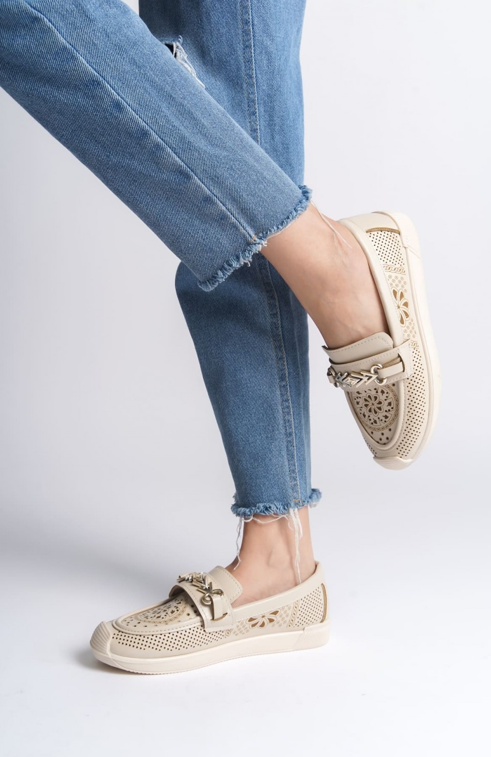 LILY Bağcıksız Ortopedik Rahat Taban Çiçek Desenli Kadın Babet Ayakkabı CKT - Krem Somersan Giyim | Kadın, Erkek ve Çocuk Moda