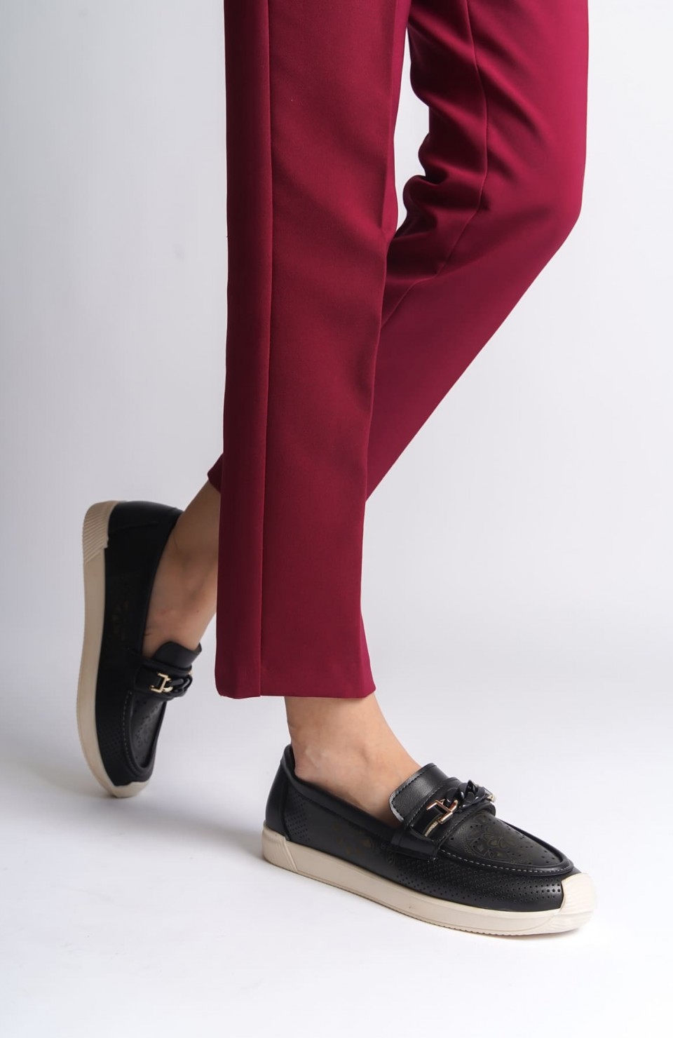 LIZY Bağcıksız Ortopedik Rahat Taban Çiçek Desenli Kadın Babet Ayakkabı  CKT - Siyah Somersan Giyim | Kadın, Erkek ve Çocuk Moda