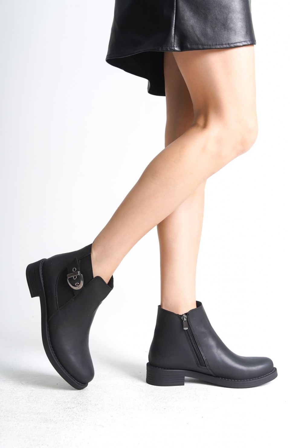 LUNA Fermuarlı Lastikli Ortopedik Taban Topuklu Kadın Bot  CST - Siyah Somersan Giyim | Kadın, Erkek ve Çocuk Moda