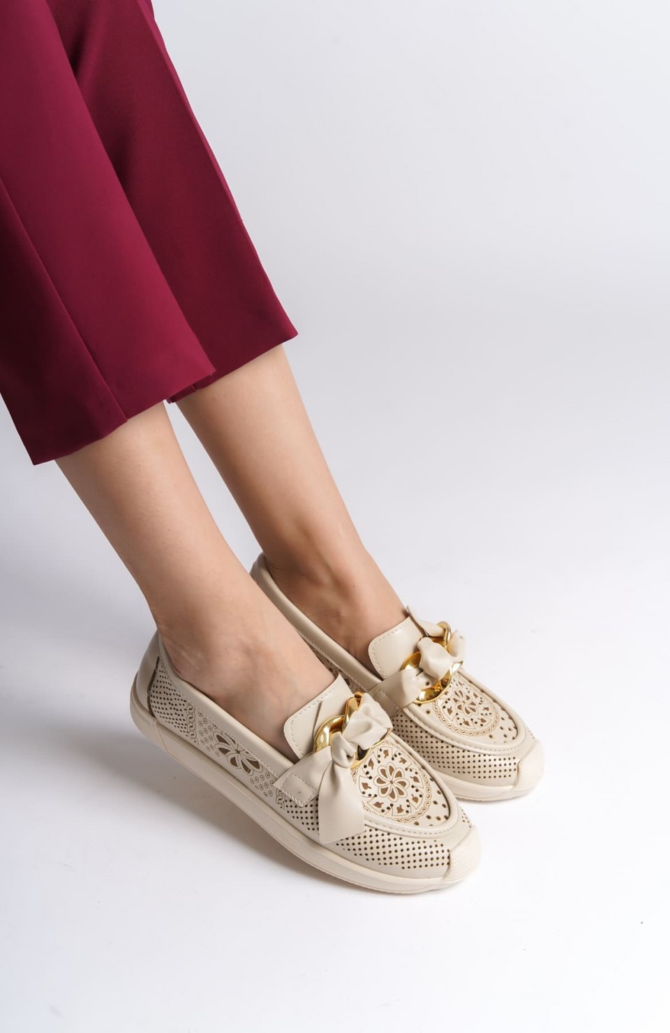 LYDIA Bağcıksız Ortopedik Rahat Taban Çiçek Desenli Kadın Babet Ayakkabı  CKT - Krem Somersan Giyim | Kadın, Erkek ve Çocuk Moda