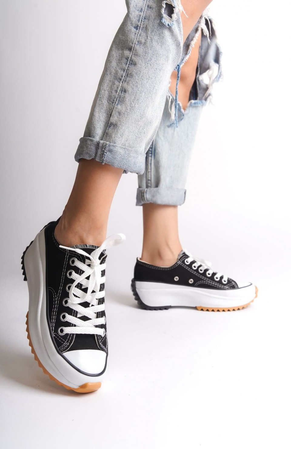 PARIS Bağcıklı Ortopedik Taban Kadın Sneaker Spor Ayakkabı  TBT - Siyah Somersan Giyim | Kadın, Erkek ve Çocuk Moda