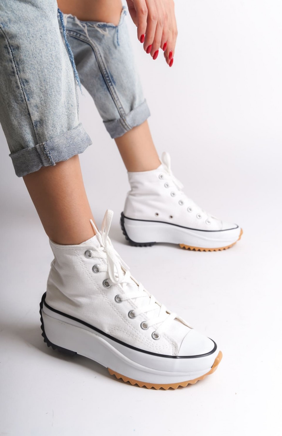 ROMA Bağcıklı Ortopedik Taban Kadın Sneaker Spor Ayakkabı TBT - Beyaz Somersan Giyim | Kadın, Erkek ve Çocuk Moda