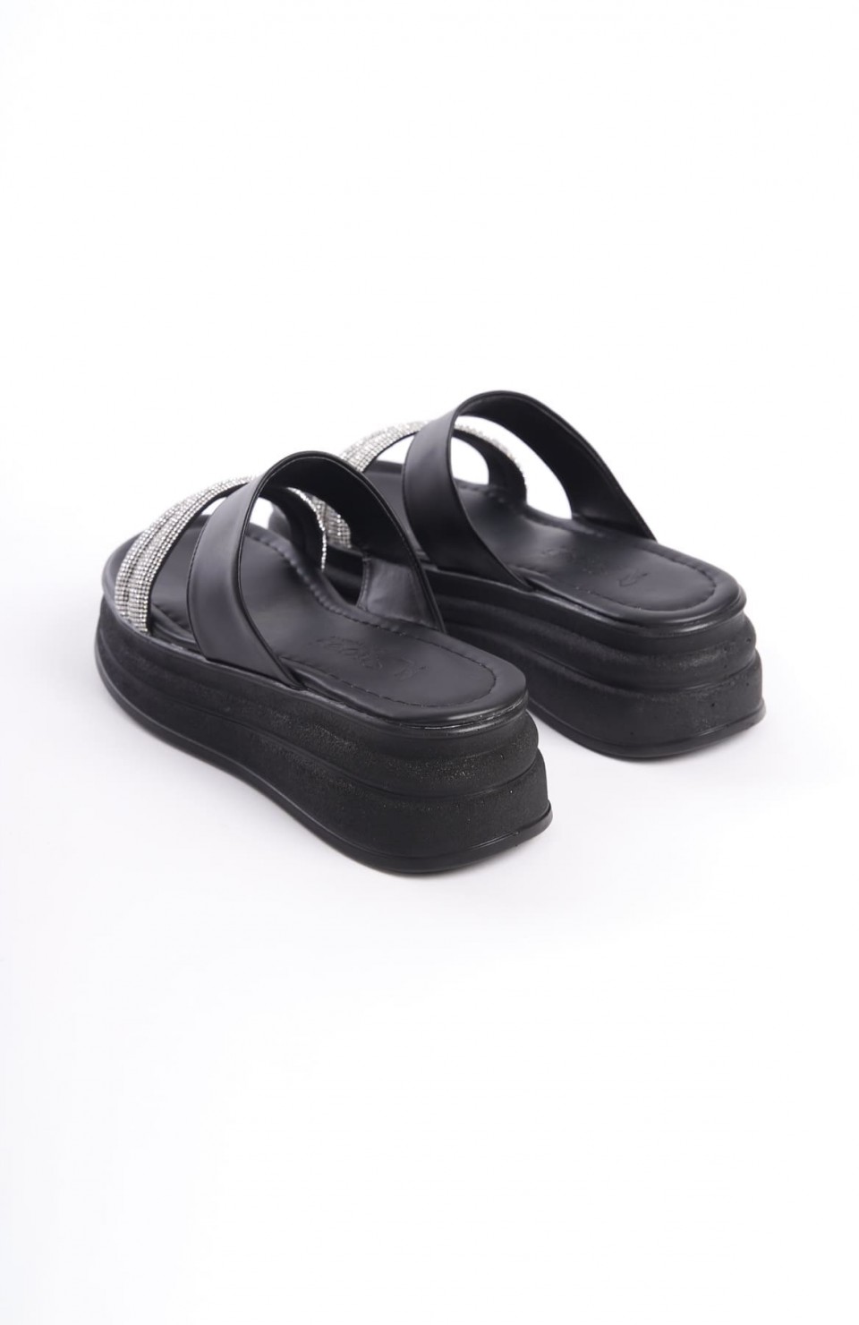 SARAH Düz Topuklu Taşlı Şeritli Kalın ve Ortopedik Taban Kadın Terlik CST - Siyah Somersan Giyim | Kadın, Erkek ve Çocuk Moda