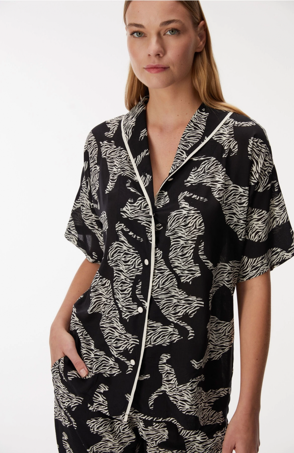 Anıl 11389 Bayan Kısa Kol Gömlek ve Pantolon Takım