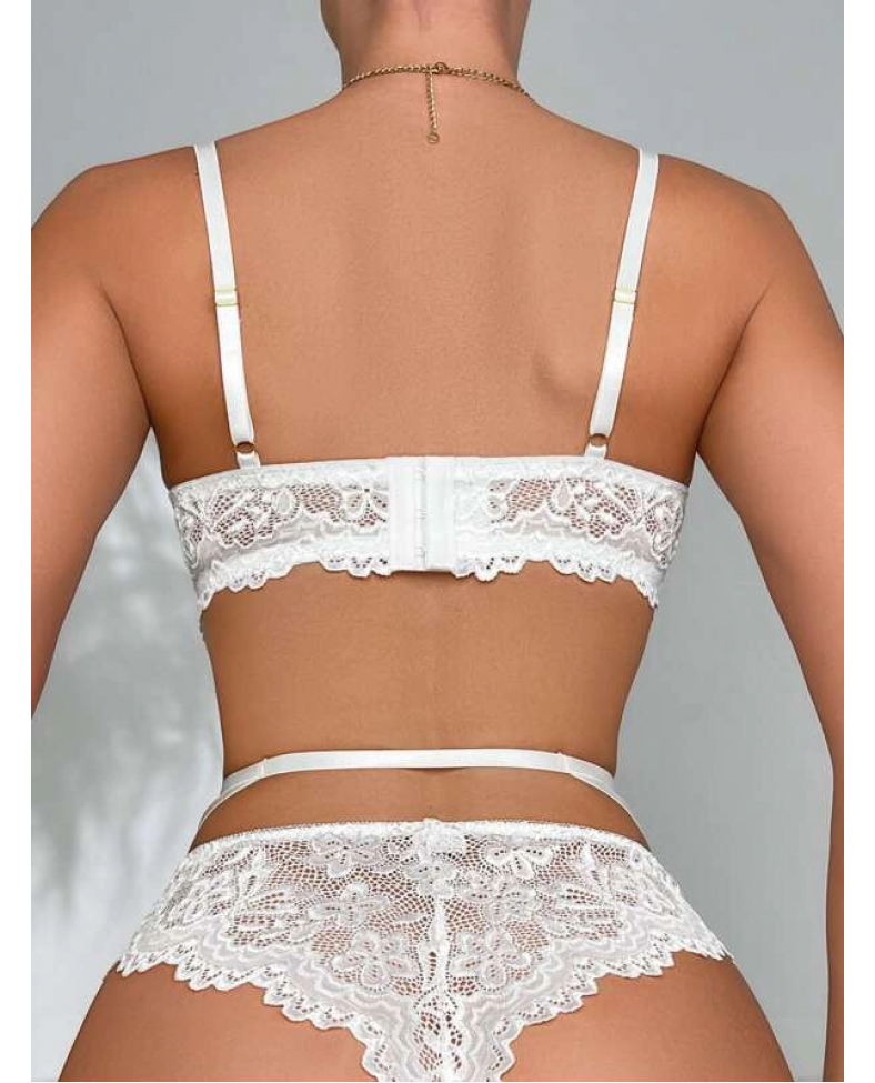 For Dreams 8465 Dantelli Kalp Aksesuar Detaylı Jartiyerli Büstiyer Çorap Takım