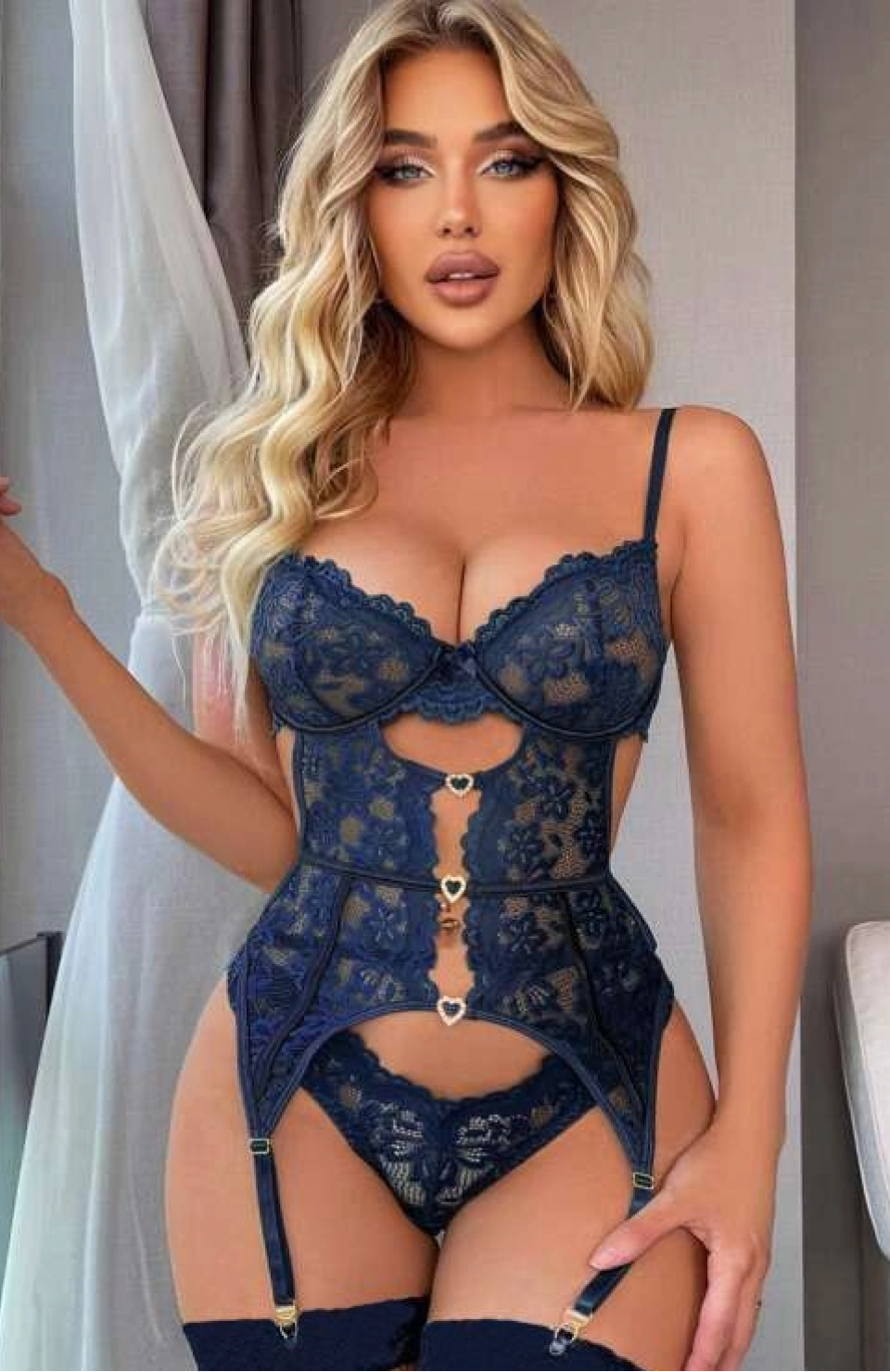 For Dreams 8465 Dantelli Kalp Aksesuar Detaylı Jartiyerli Büstiyer Çorap Takım