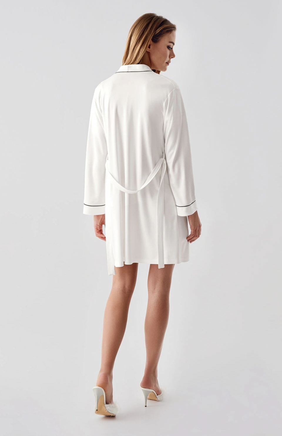 Freshness 324 Kadın 4'Lü Sabahlıklı Şorlu Pijama Takımı