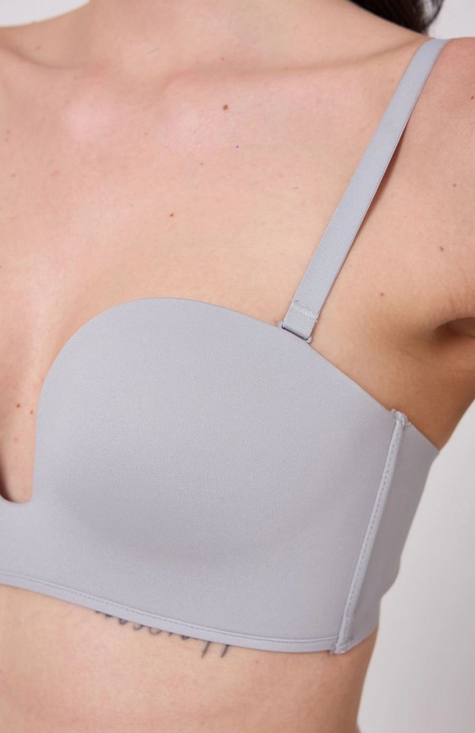 Freshness MSF05 Destekli V Dekolte Lazer Kesim Sütyen