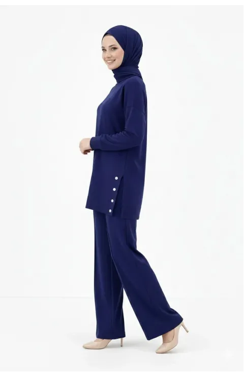Osy Modal yumuşak dokulu Kumaş Modern Tesettür Takım Yandan Metal Çıtçıtlı Uzun Tunik Pantolon Set Salaş Kalıp - Lacivert