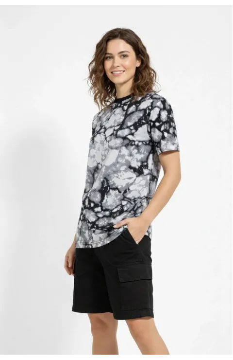 Kadın Siyah Gri Taş Desenli Tişört – Regular kalıp, Bisiklet Yaka, Dijital Baskılı Modern Tasarım T-Shirt - Siyah