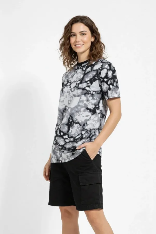 Kadın Siyah Gri Taş Desenli Tişört Regular kalıp Bisiklet Yaka Dijital Baskılı - Siyah