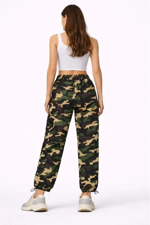 Kadın Paraşüt Kumaş Pantolon Bel ve Paça Ayarlanabilir Lastikli Spor Pantolon - Kamuflaj
