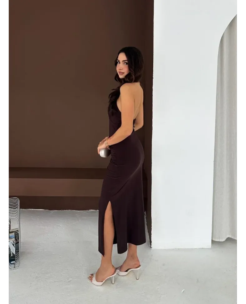 Kadın Uzun Abiye Elbise Yırtmaçlı Sırt Dekolteli Şık Gece Elbisesi - Kahverengi