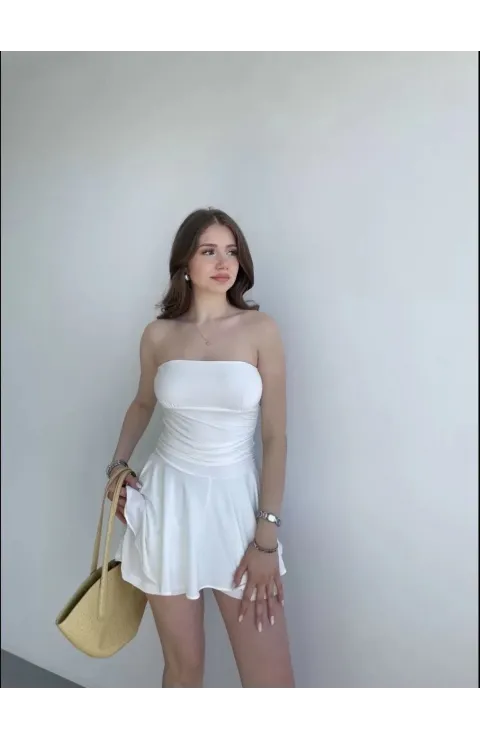 Kadın Straplez Mini Etek Görünümlü Şortlu Elbise Büzgülü Şık Yazlık - Beyaz