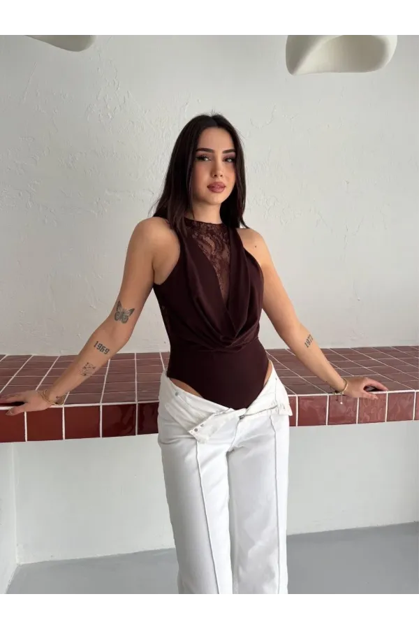 Kadın Dantel Detaylı Derin Dekolte Body Şık Kolsuz Yazlık Bodysuit - Kahvrenegi