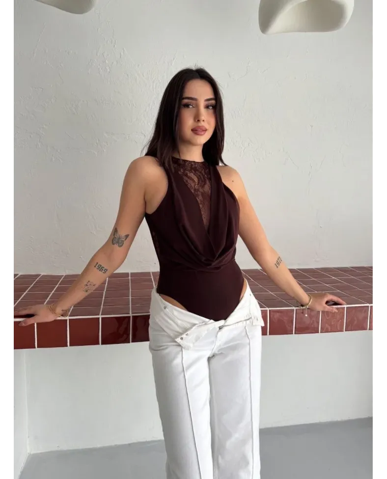 Kadın Dantel Detaylı Derin Dekolte Body Şık Kolsuz Yazlık Bodysuit - Kahvrenegi