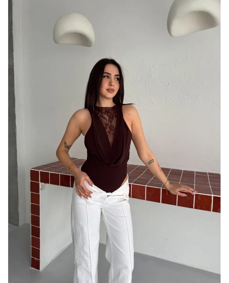 Kadın Dantel Detaylı Derin Dekolte Body Şık Kolsuz Yazlık Bodysuit - Kahvrenegi