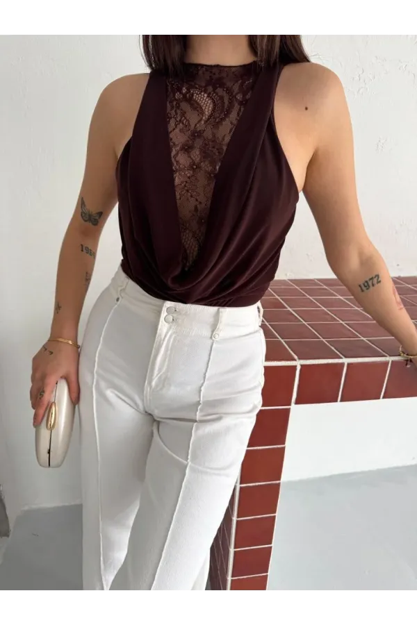 Kadın Dantel Detaylı Derin Dekolte Body Şık Kolsuz Yazlık Bodysuit - Kahvrenegi