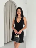 Kadın Derin V Yaka Sırt Dekolteli Mini Elbise Drapeli Şık Kolsuz - Siyah