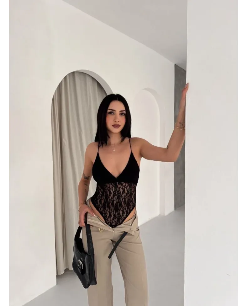 Kadın Dantel Detaylı Derin Dekolte Body Şık Kolsuz Yazlık Bodysuit - Siyah