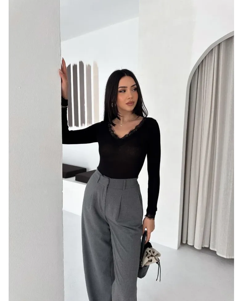 Kadın Dantel Detaylı V Yaka Arkası V Yaka Kaşmir Dokulu Uzun Kollu Bluz - Vişne Çürüğü