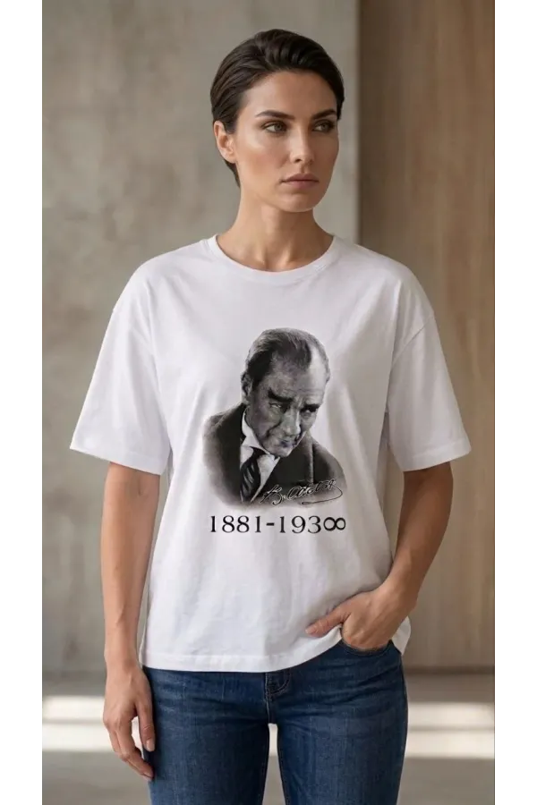 Kadın Atatürk Baskılı Tişört Kısa Kollu Bisiklet Yaka T-Shirt - Beyaz