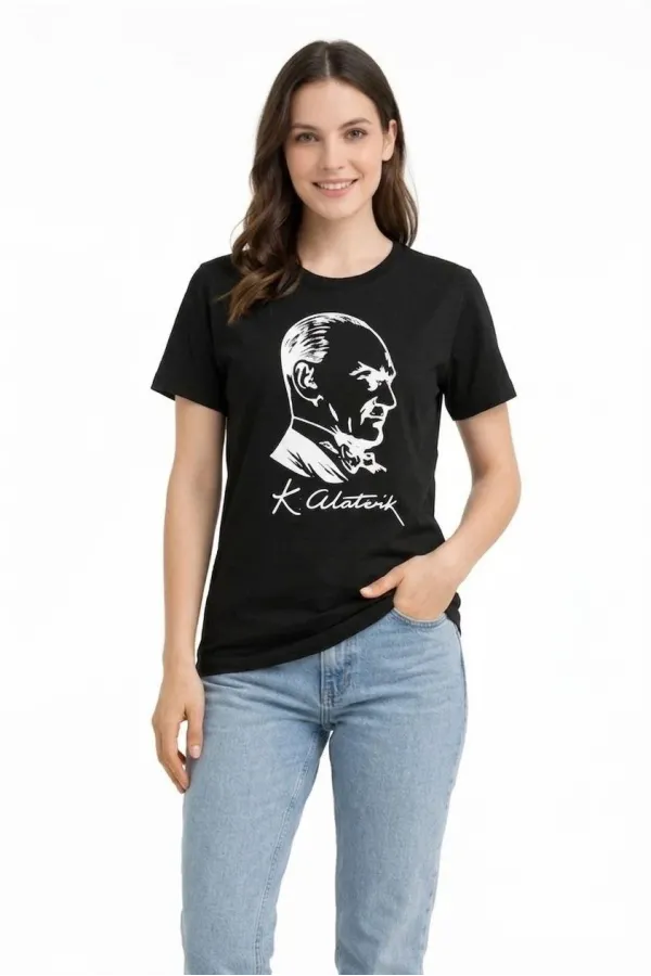 Kadın Atatürk Baskılı Tişört Kısa Kollu Bisiklet Yaka T-Shirt - Siyah