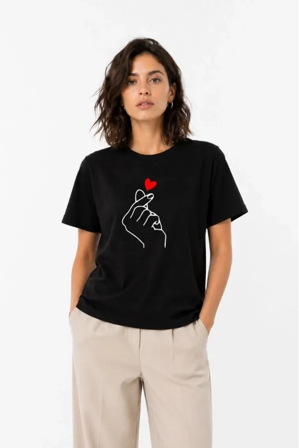 Kadın Kore Parmak Kalp Aşk Temalı Minimal Baskılı Tişört Yazlık Kısa Kol T-Shirt - Siyah