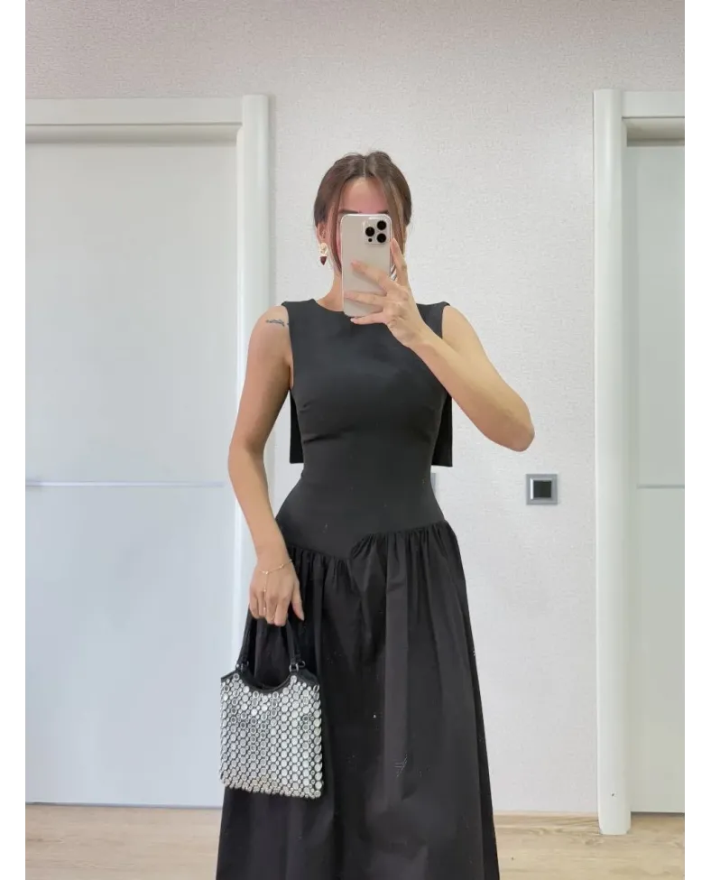 Krep Arkası Kanat Arka Ön Pens Detaylı Uzun Kadın Elbise - Siyah