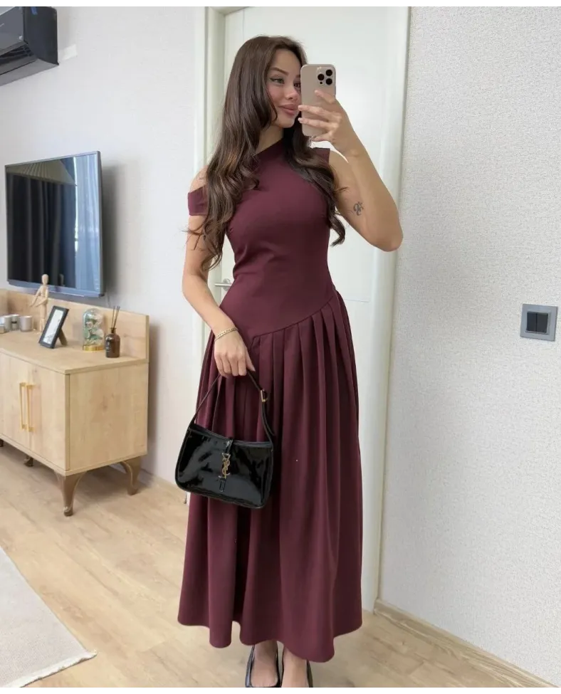 Asimetrik düşük yaka Kolsuz Uzun Elbise - Bordo