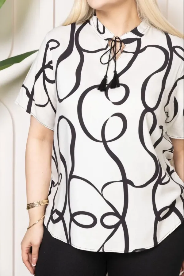 Kadın Desenli Püsküllü Viskon Bluz Bebe Yaka Kısa Kollu Big Size Kesim - Desenli