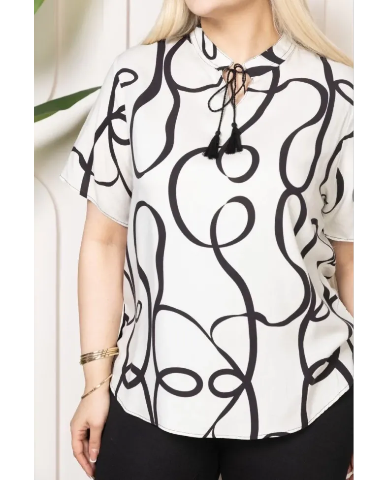 Kadın Desenli Püsküllü Viskon Bluz Bebe Yaka Kısa Kollu Big Size Kesim - Desenli