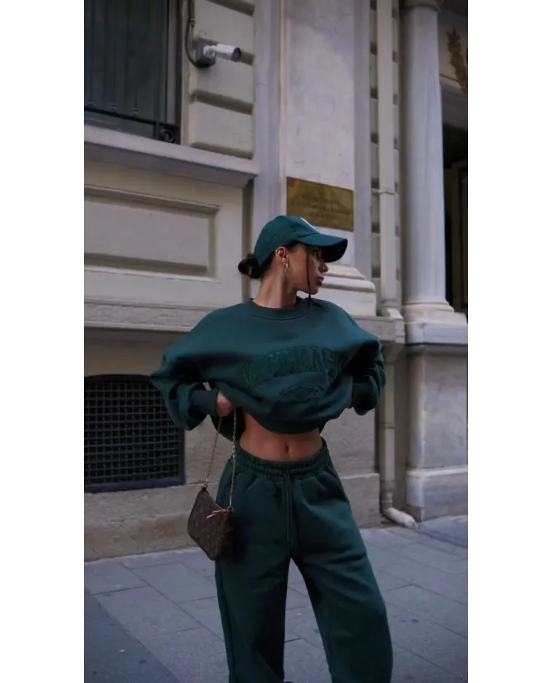 Bisiklet Yaka Nakış İşlemeli Üç İplik Sweat Takım - Yeşil