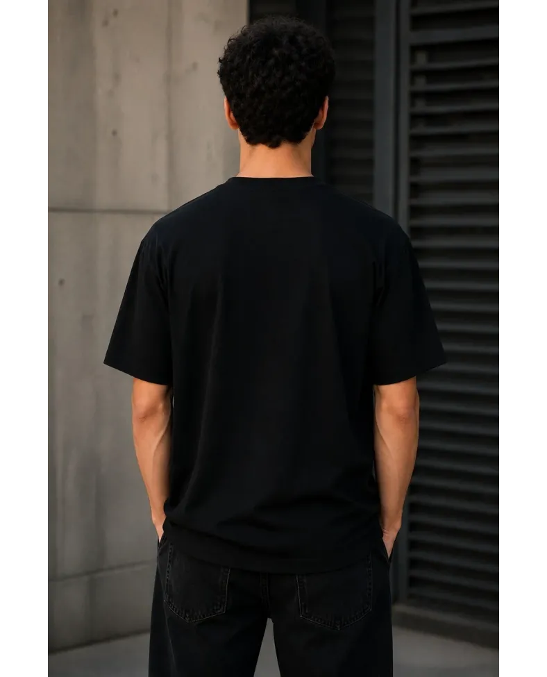 Erkek Gotik Yazı Baskılı Oversize Bisiklet Yaka T-Shirt - Siyah