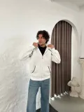 Erkek Oversize Dik Yaka Fermuarlı Sweatshirt - Zincir Nakışli Kanguru Cepli - Beyaz