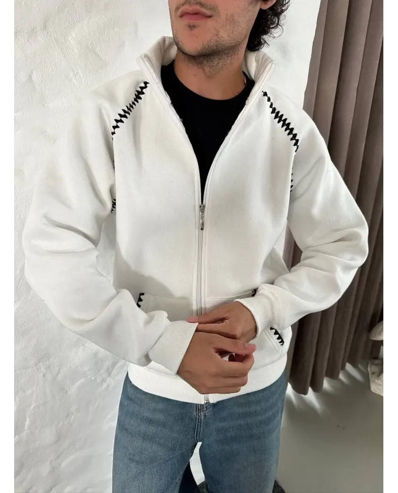 Erkek Oversize Dik Yaka Fermuarlı Sweatshirt - Zincir Nakışli Kanguru Cepli - Beyaz