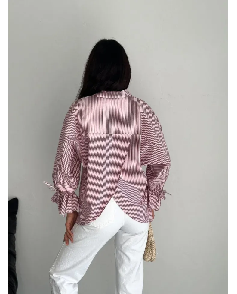 Kadın Arkası Asimetrik Yırtmaç Kesim Detaylı Cizgili Bluz Gömlek - Bordo