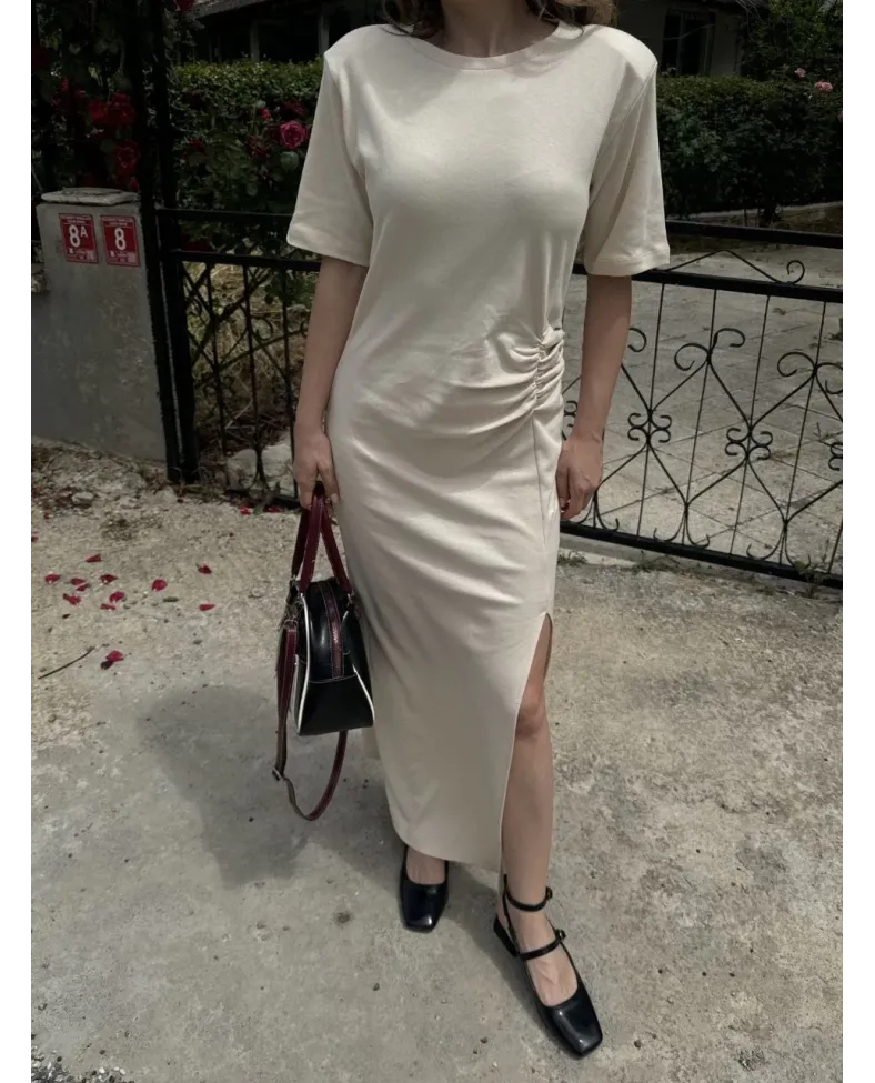 Kadın Kısa Kollu Uzun Yandan Yırtmaçlı Elbise - Bej