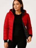 KADIN Şişme Kapüşonlu Fermuarlı Mont Su İtici Kapitone Cepli Ceket -  Kırmızı