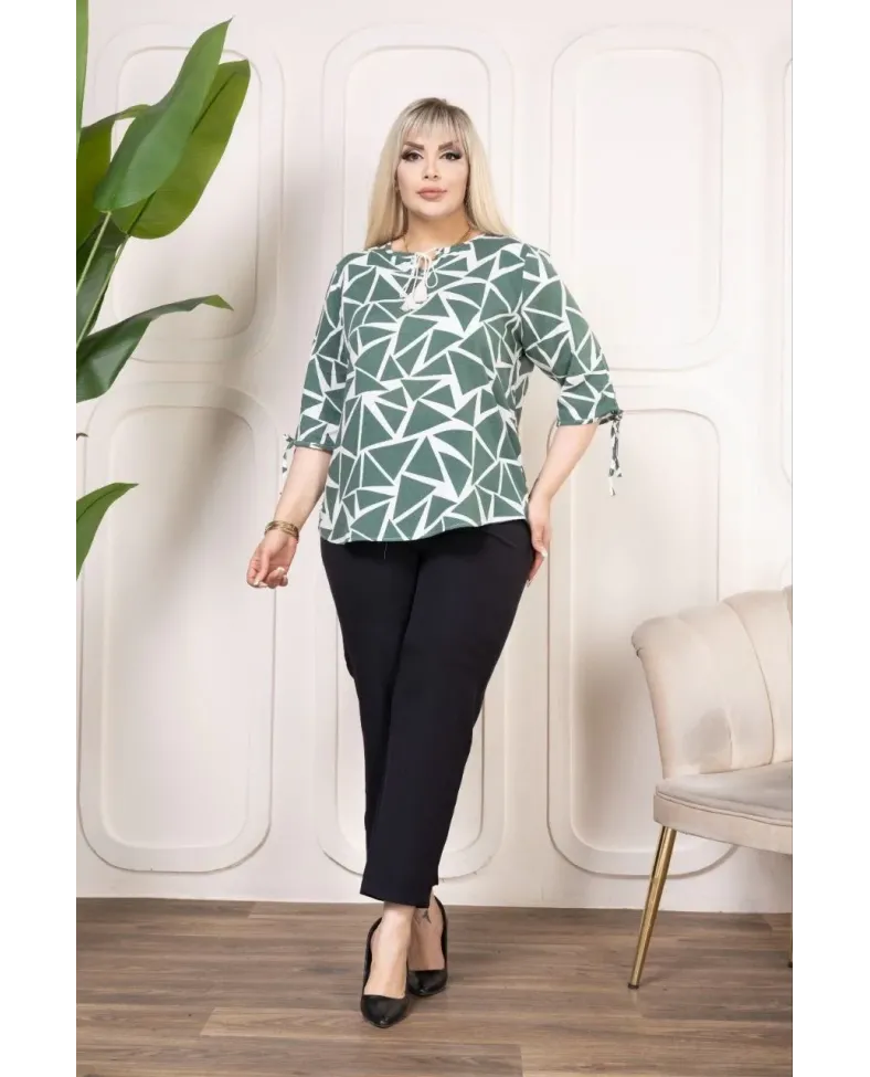 Kadın Desenli Püsküllü Viskon Bluz Bebe Yaka Kısa Kollu Big Size Rahat Kesim - Desenli