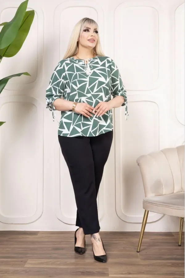 Kadın Desenli Püsküllü Viskon Bluz Bebe Yaka Kısa Kollu Big Size Rahat Kesim - Desenli