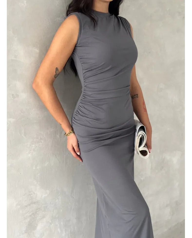 Kolsuz Yırtmaçlı Uzun maxı boy Elbise - Gri