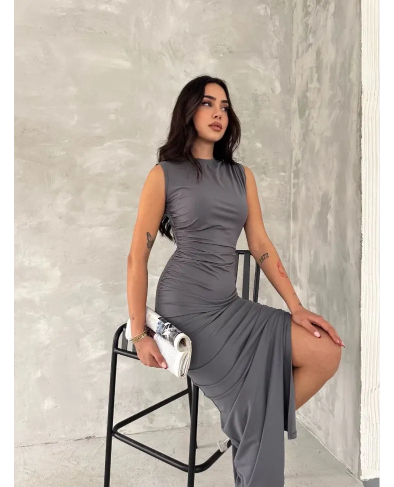 Kolsuz Yırtmaçlı Uzun maxı boy Elbise - Gri