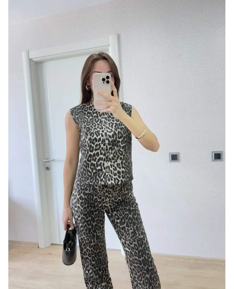leopar desenli Düğmeli Bluzlu Pantolon İkili Takım -Leopar