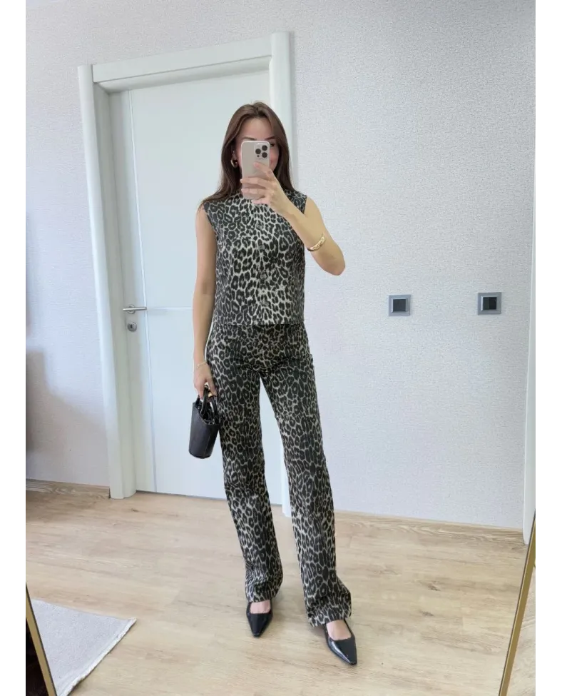 leopar desenli Düğmeli Bluzlu Pantolon İkili Takım -Leopar