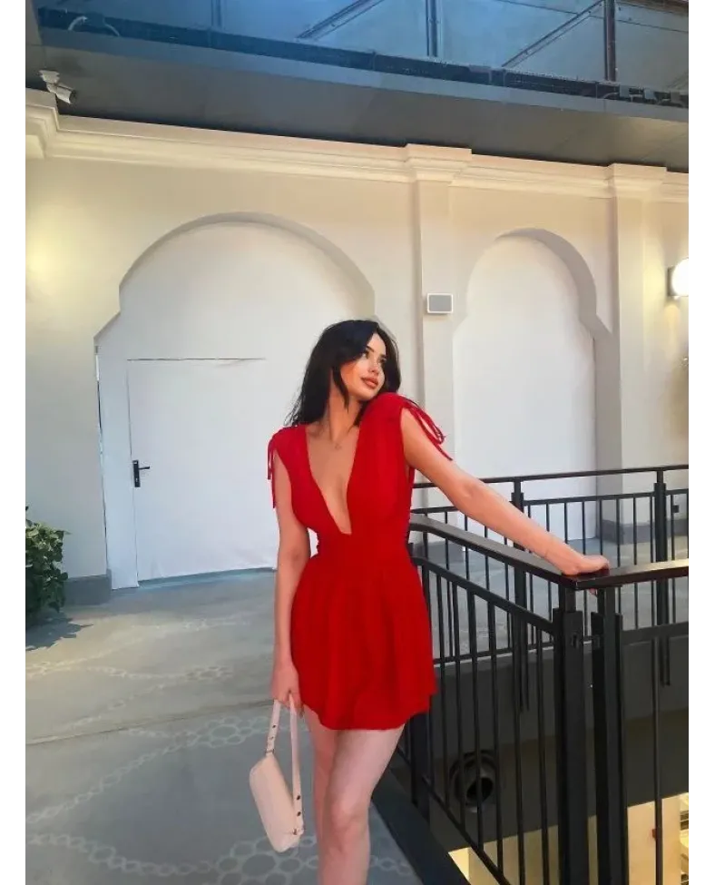 Omuzu ip Askılı Şortlu Elbise - Kırmızı