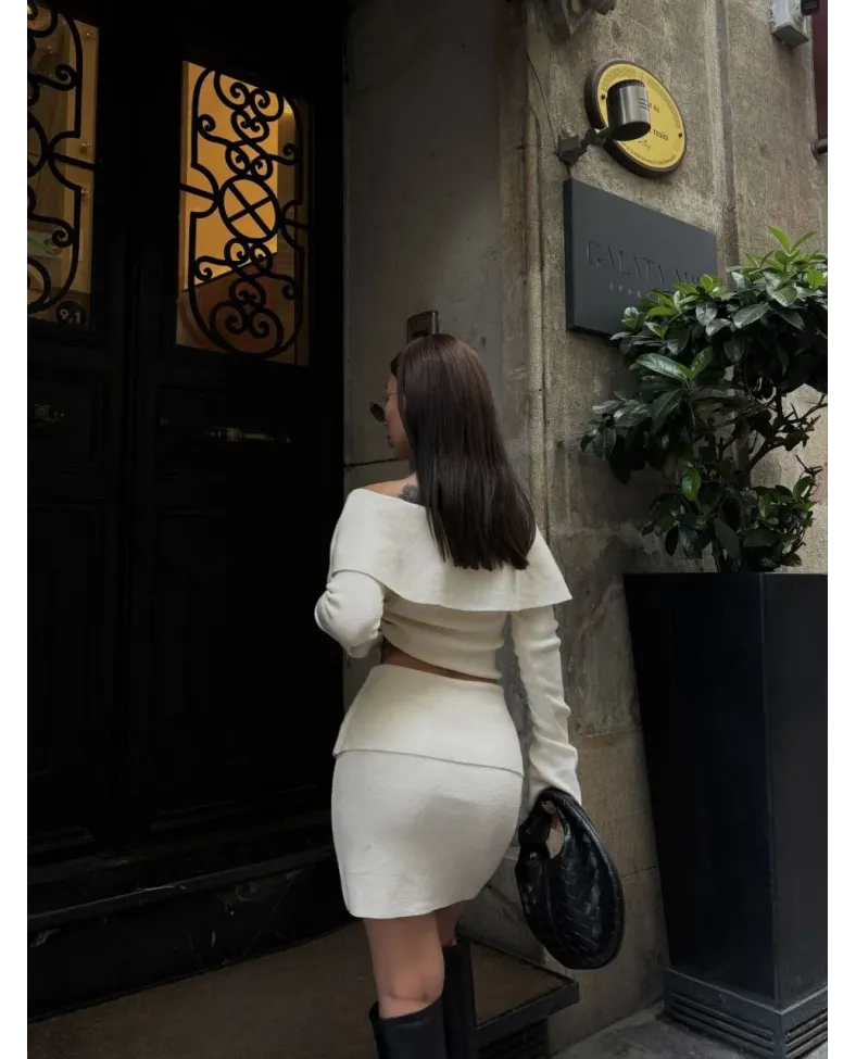 Straplez , Madonna , Carmen Yaka Croplu Mini Etekli ikili Takım Triko - Beyaz